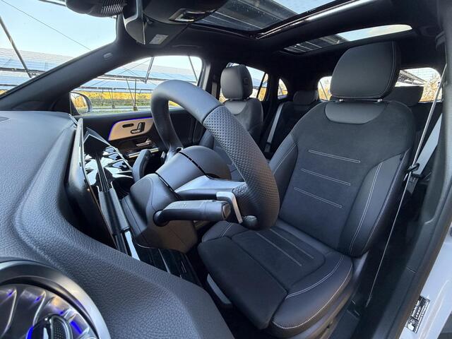 Mercedes-Benz GLA-KLASSE 250e Business Solution AMG | Night | AMG Line plus | Panoramaschuifdak | Head-Up | Trekhaak | 360 camera | Memory stoelen |