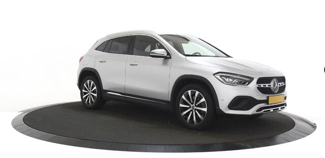 Mercedes-Benz GLA-KLASSE 250 e Business Solution Navigatie / Cruise / Camera