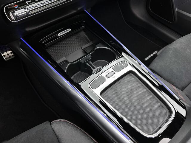 Mercedes-Benz GLA-KLASSE 180 Business Solution AMG | Premium Plus Pakket | Nightpakket | GUARD 360° Vehicle protection Plus | Trekhaak | Smartphone Integratie | Head-up display | 360°-camera | MULTIBEAM LED |