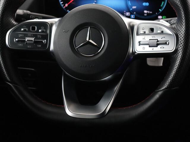 Mercedes-Benz GLA-KLASSE 250e AMG Limited | Panoramadak | Trekhaak | Carplay | Matrix LED | Memory | Keyless | Sfeerverlichting | Leder/Alcantara | Stoelverwarming | Widescreen | Camera | PHEV | Plug In