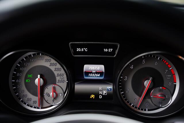 Mercedes-Benz GLA-KLASSE 180 AMG Night Edition Plus