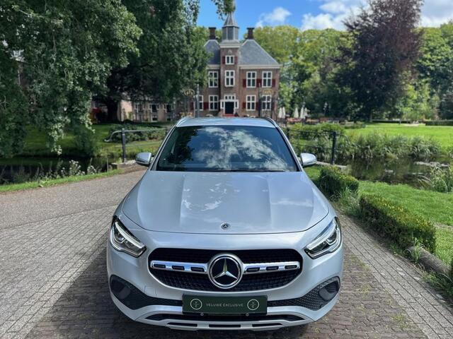 Mercedes-Benz GLA-KLASSE 200 | Camera | Leder | Dealer Onderhouden |