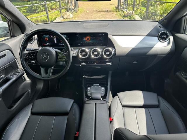 Mercedes-Benz GLA-KLASSE 200 | Camera | Leder | Dealer Onderhouden |