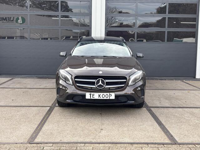 Mercedes-Benz GLA-KLASSE 180 Ambition | Panoramadak | Navigatie | Bi-Xenon | 1e eigenaar!! |