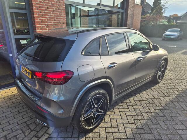 Mercedes-Benz GLA-KLASSE 250 HYbrid Automaat AMG line