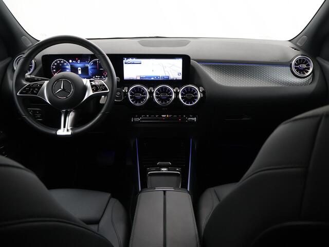 Mercedes-Benz GLA-KLASSE 250 e Star Edition AMG Line | Night | Stoelverwarming | Widescreen | Sfeerverlichting | Multibeam |