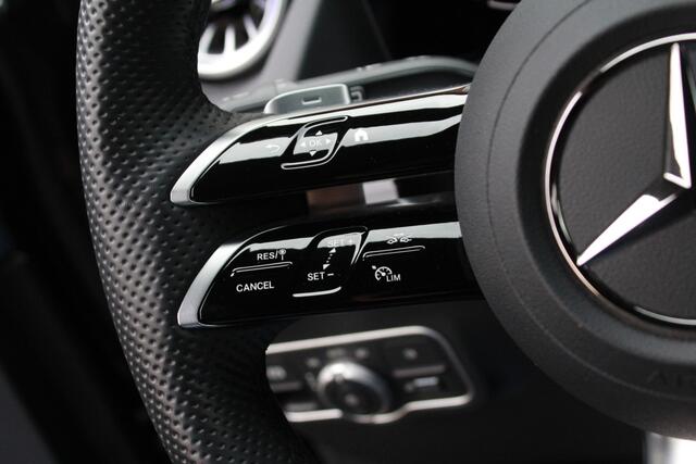 Mercedes-Benz GLA-KLASSE 250 e AMG Line | | memory | trekh | distronic |