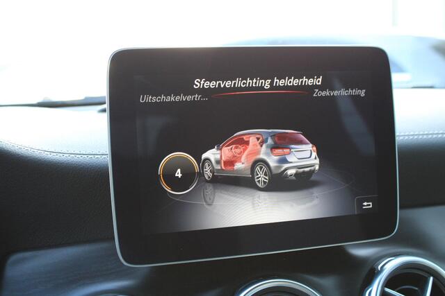 Mercedes-Benz GLA-KLASSE 250 AMG Trekhaak | Memory | Beige Leder | 360 Camera | Climate Control | Dodehoekassistent | Stoelverwarming