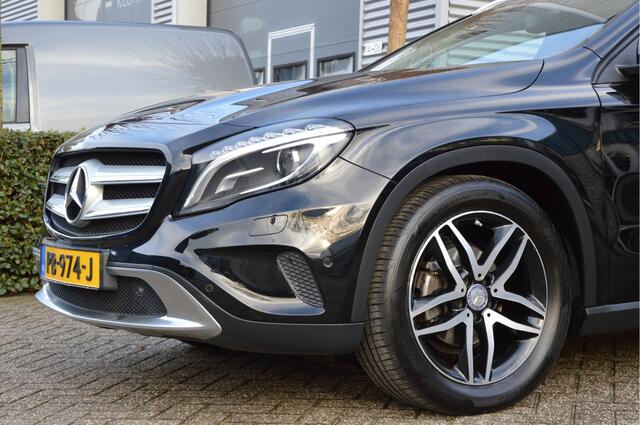 Mercedes-Benz GLA-KLASSE 180 Ambition CLIMA | CRUISE | PANORAMADAK | TREKHAAK | XENON | ENZ