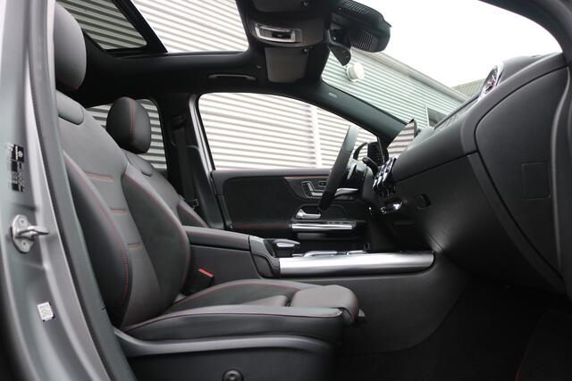 Mercedes-Benz GLA-KLASSE 250 4MATIC AMG Line Edition (Panoramdak Sportleder/Memory Burmester M-Bux Camera Multibeam Trekhaak 20InchAMG Pdc V+A PrivacyGlass)