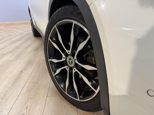 Mercedes-Benz GLA-KLASSE 200 Premium Airco ECC | Navigatie | Cruise Control | Parkeer Sensoren | Xenon | Isofix