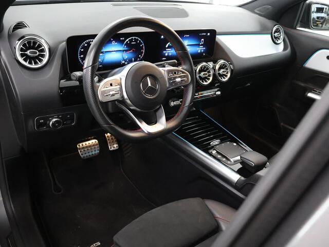 Mercedes-Benz GLA-KLASSE 200 Business Solution AMG | Night pakket | Elektrische achterklep | Stoelverwarming |
