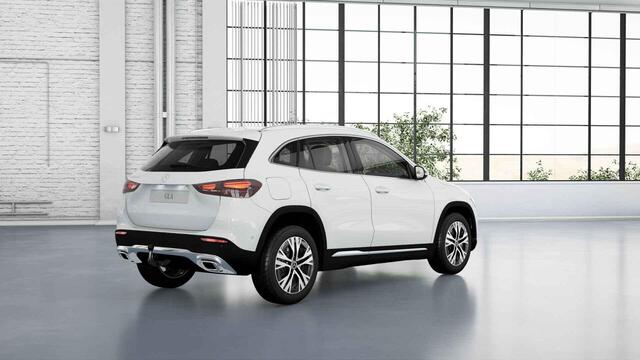 Mercedes-Benz GLA-KLASSE 250 e Luxury Line | Trekhaak | Winter pakket | Elektrische achterklep |