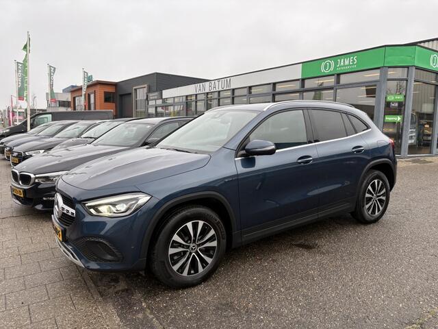 Mercedes-Benz GLA-KLASSE 250 e Business Solution Luxury Limited