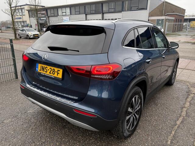 Mercedes-Benz GLA-KLASSE 250 e Business Solution Luxury Limited