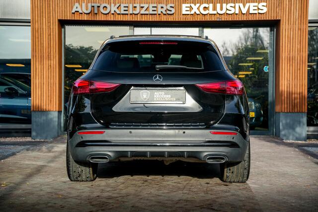 Mercedes-Benz GLA-KLASSE 180 AMG Line Panoramadak Adapt. Cruise Keyless Ambient