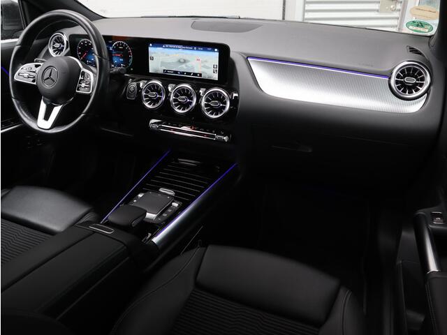 Mercedes-Benz GLA-KLASSE 250 e AMG Line