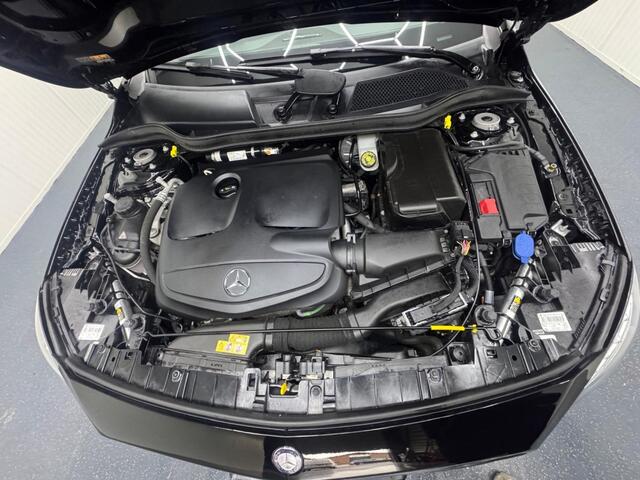 Mercedes-Benz GLA-KLASSE 180 Automaat xenon led voor-achter