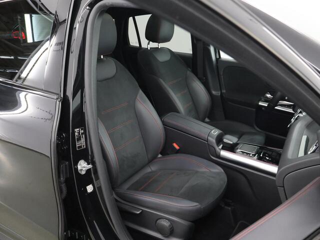 Mercedes-Benz GLA-KLASSE 250 e AMG Line | Panoramadak | Premium pakket | Stoelverwarming | Elektrische achterklep |