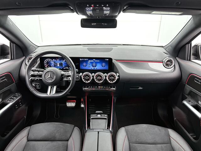Mercedes-Benz GLA-KLASSE 250 e AMG Line 5 spaaks lichtmetalen velgen | Navigatie | Parking support met camera | Inclusief 24 maanden MB Certified garantie voor Europa.