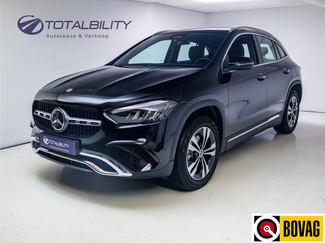 Mercedes-Benz GLA-KLASSE 250 e Luxury Line automaat 218 PK | Facelift | Elec. wegklapbare trekhaak | Adap. Cruise | Stoelverwarming | Elec. achterklep, Navigatie, app. connect, camera met parkeerassistent, sfeerverlichting