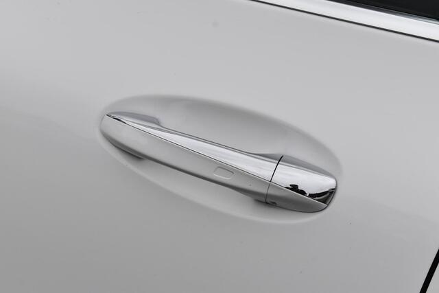 Mercedes-Benz GLA-KLASSE 250 e Business Solution AMG