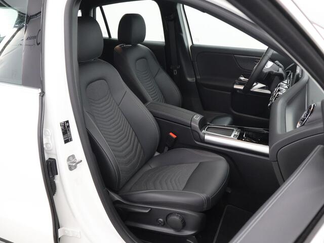 Mercedes-Benz GLA-KLASSE 250 e Luxury Line | Trekhaak | Winter pakket | Elektrische achterklep |