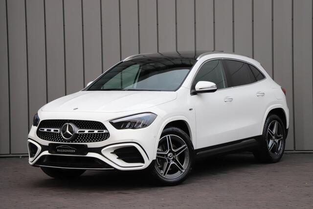 Mercedes-Benz GLA-KLASSE 250e AMG | 218PK | Pano | Sfeerverlichting | ACC | Widescreen | Stuurwielverw. | Trekhaak | Stoelverw. | 2025.