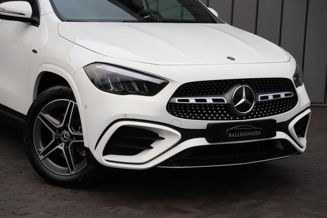 Mercedes-Benz GLA-KLASSE 250e AMG | 218PK | Pano | Sfeerverlichting | ACC | Widescreen | Stuurwielverw. | Trekhaak | Stoelverw. | 2025.