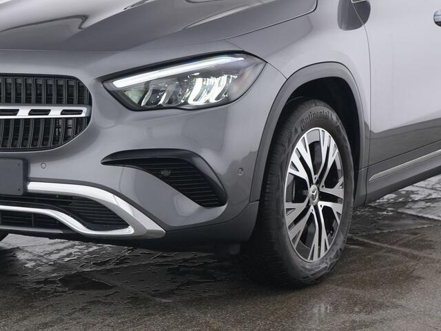 Mercedes-Benz GLA-KLASSE 250 e PLug-In Hybride Edition Progressive Line | Panorama Schuif-Kanteldak | Sfeerverlichting | Distronic | Parkeerpakket met 360°-camera. Inclusief 24 maanden MB Certified garantie voor Europa.