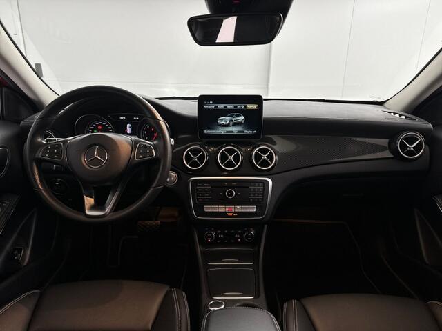 Mercedes-Benz GLA-KLASSE 200 Premium Automaat | Navigatie | Elektrische Achterklep | Lederen Bekleding