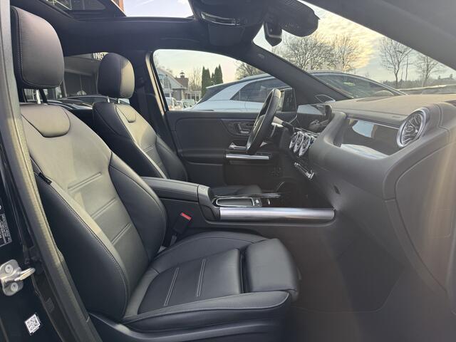 Mercedes-Benz GLA-KLASSE 250 e AMG Line / Full option! / Panoramadak / 360Camera / Head-up / Leder / Matrix LED / 19'' / Burmester / CarPlay / Stoelverwarming / DAB / Dodehoek / ACC