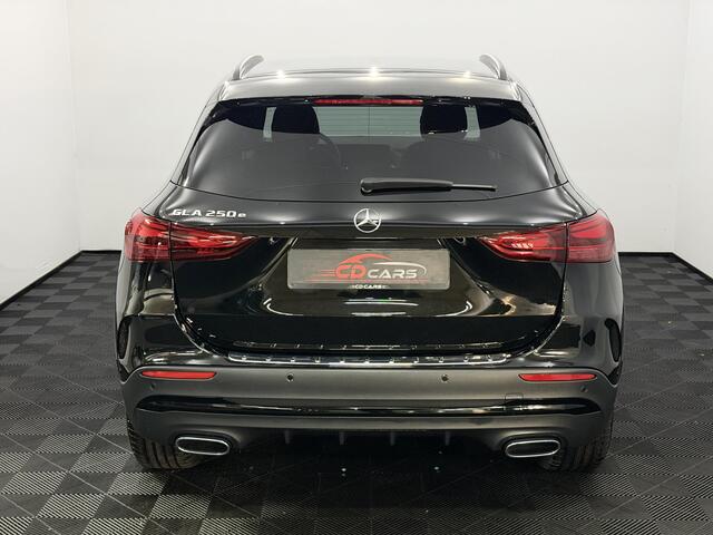 Mercedes-Benz GLA-KLASSE 250 e AMG Line Camera, Half leder, Navi, Keyless start, Stoelverwarming, Elektrische achterklep, Cruise control adaptief, 2 jaar garantie