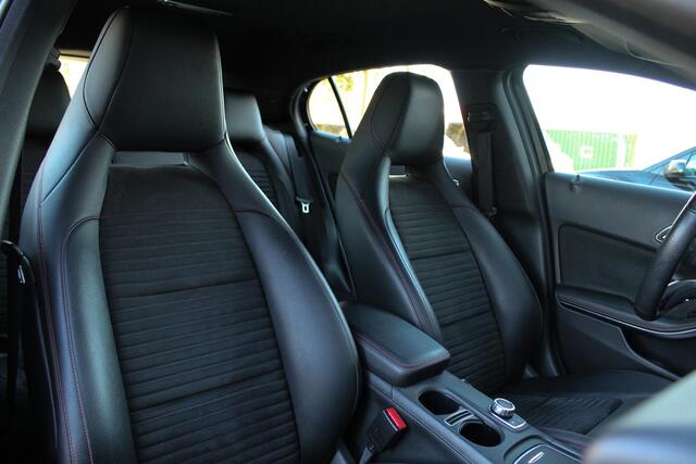 Mercedes-Benz GLA-KLASSE 180 122pk Business Solution AMG Automaat | Camera | Navigatie | Elektrische achterklep | Stoelverwarming