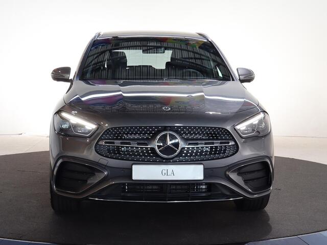 Mercedes-Benz GLA-KLASSE 180 Business Solution AMG | Panoramaschuifdak | Premium Plus | head-up display | Trekhaak