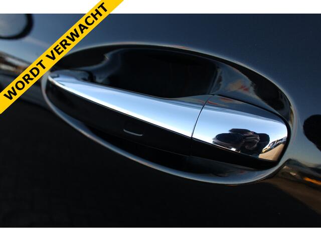 Mercedes-Benz GLA-KLASSE 250e AUT8 AMG Line NIGHT PAKKET PANORAMADAK MEMORY SFEER CARPLAY KEY-LESS GO