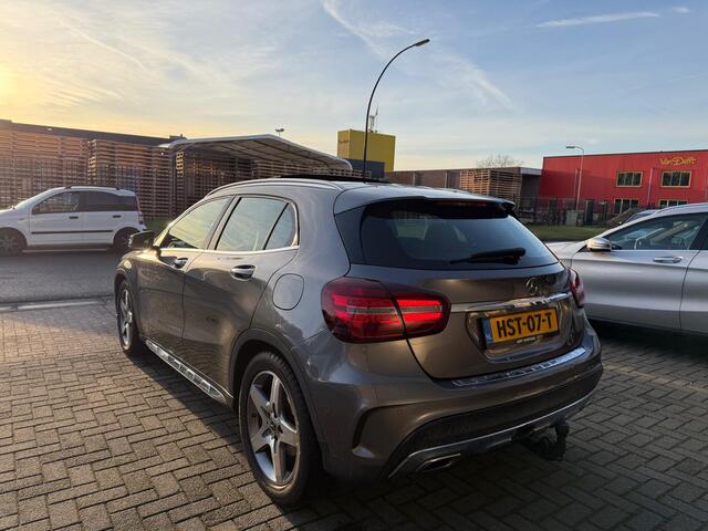 Mercedes-Benz GLA-KLASSE 250 Premium Plus | 1E EIGENAAR | 12MND GARANTIE | LED | DAB | TREKHAAK | CRUISE | PANO |