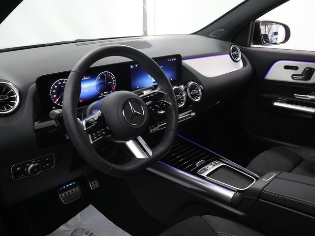 Mercedes-Benz GLA-KLASSE 250 e AMG Line | Panoramadak | Trekhaak | 20 inch | Night pakket |