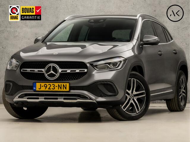 Mercedes-Benz GLA-KLASSE 200 Luxury 164Pk Automaat (GROOT NAVI, SFEERVERLICHTING, LEDER, WIDESCREEN, STOELVERWARMING, SPORTSTOELEN, CAMERA, ZWART HEMEL, NIEUWSTAAT)