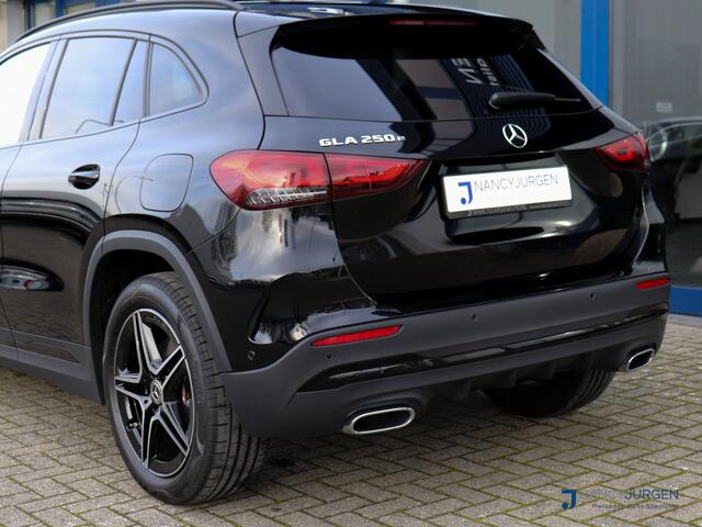 Mercedes-Benz GLA-KLASSE Mercedes-Benz 250 e AMG | Pano | Navi | 360* | Parkeer Assistent | Ambiente | Matrix LED | Model 2021 |