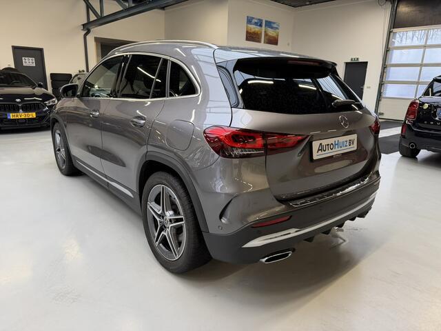 Mercedes-Benz GLA-KLASSE 250 225 PK 4MATIC AMG Line Panoramadak Achteruitrijcamera DAB Carplay 19 inch velgen Ambienteverlichting