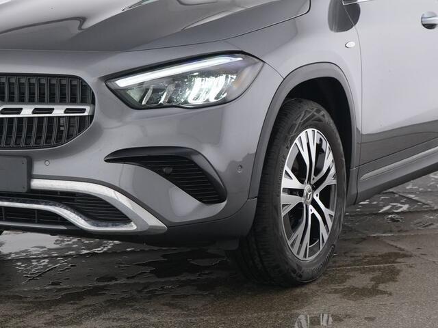 Mercedes-Benz GLA-KLASSE 250 e Plug-In Hybride Trekhaak | Distronic | Sfeerverlichting | Stuur en Stoelverwarming | Ledkoplampen Inclusief 24 maanden MB Certified garantie voor Europa.