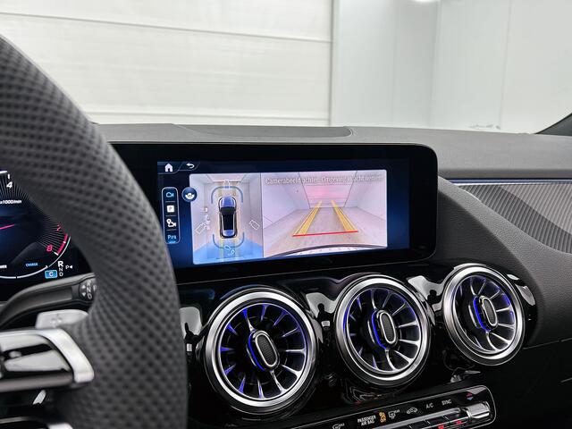 Mercedes-Benz GLA-KLASSE 180 Business Solution AMG | Premium Plus Pakket | Trekhaak | Nightpakket | GUARD 360 ° Vehicle protection Plus | Head-up display | Memorypakket | 360°-camera | Augmented Reality navigatie |