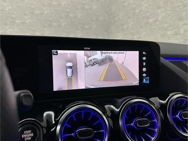 Mercedes-Benz GLA-KLASSE 250 e AMG Line | ACC | 360 Camera | Keyless-Go | Multi-Beam LED | Sfeerverlichting | Widescreen Cockpit | Carbon | Dodehoek | Lane Assist | Getint Glas | Stoelverwarming | 19'' | Autom. Achterklep |