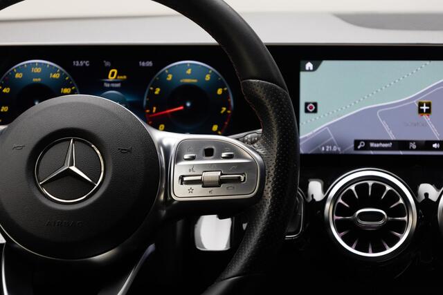 Mercedes-Benz GLA-KLASSE 200 AMG Line