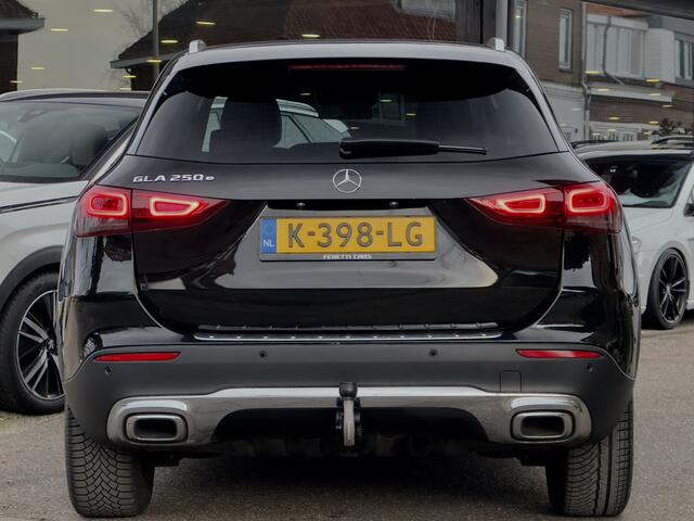 Mercedes-Benz GLA-KLASSE 250 e AUT8 LUXURY LIMITED EQ-POWER LEDER NAVI CAMERA DIGI-DASH LED LMV PDC