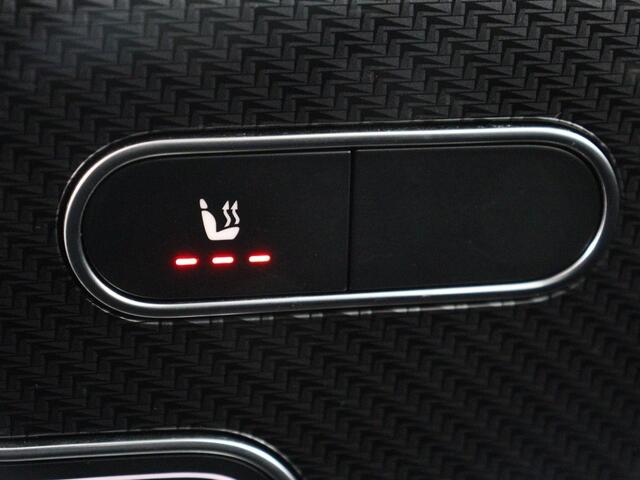 Mercedes-Benz GLA-KLASSE 250e AMG Limited | Panoramadak | Trekhaak | Adaptive cruise | Stoelverwarming | Memory | Matrix LED | Leder/Alcantara | Navigatie | Camera | Sfeerverlichting | PHEV | Plug In