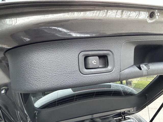 Mercedes-Benz GLA-KLASSE 250e Luxury Plugin Hybride 250e Luxury // Trekhaak // Carplay // Camera // Sfeerverlichting // Widescreen Dashbord