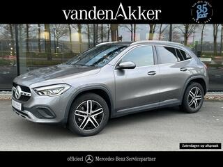 mercedes-benz-gla-klasse-250e-luxur
