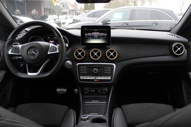 Mercedes-Benz GLA-KLASSE 250 4Matic WhiteArt / Panoramadak / Camera / Leder&Alcantara / Apple CarPlay / 19'' / Navigatie / Stoelverwarming / DAB / Dodehoek / Cruise Control